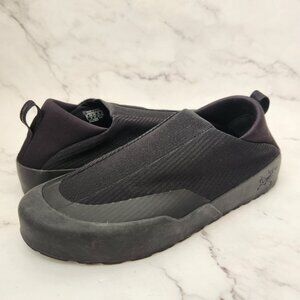 NWOT Arc'teryx Black Kragg Shoes Vibram Slip-On Loafers Walking Hiking 9.5